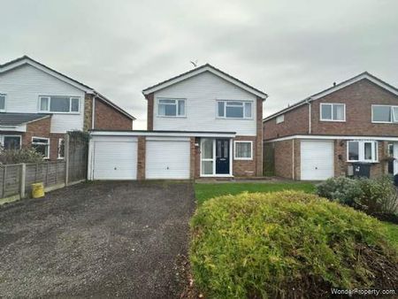 4 bedroom property to rent in Huntingdon - Photo 4