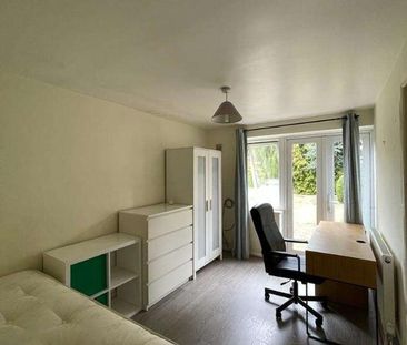 Vernon Close, Leamington Spa, CV32 - Photo 3