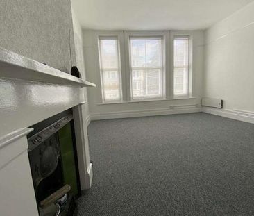 Howard Square, Eastbourne, BN21 - Photo 5