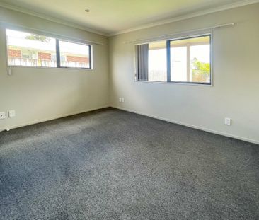 3 Bedroom + Sleep-out - Photo 4