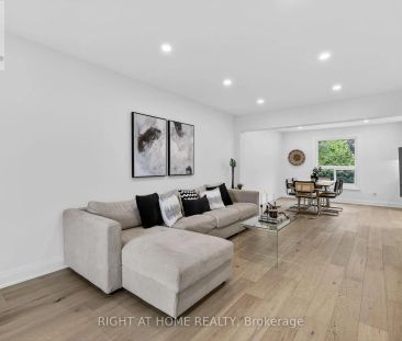 16 MAYVERN CRESCENT - Photo 2