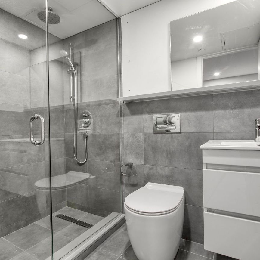 3460 Peel Street - Photo 1