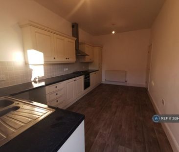 2 bedroom end of terrace house to rent - Photo 4