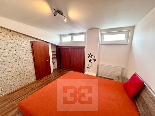Pronájem bytu 3+kk 96 m², Biskupcova, Praha - Photo 1