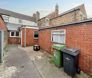 2 bed terraced house to rent in NE63 - Photo 3