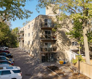 For Lease - 93 High Street, London South, Ontario - Photo 3