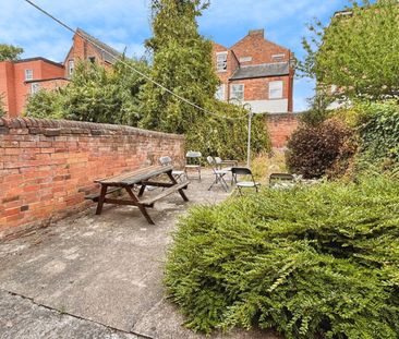 1 bedroom room to rent Gedling Grove, NG7 - Photo 6
