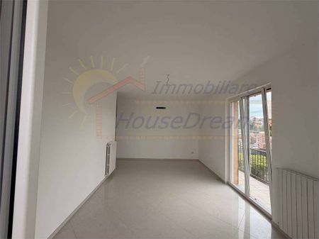 Quadrilocale ottimo stato, primo piano, Centro, Arona - Photo 2