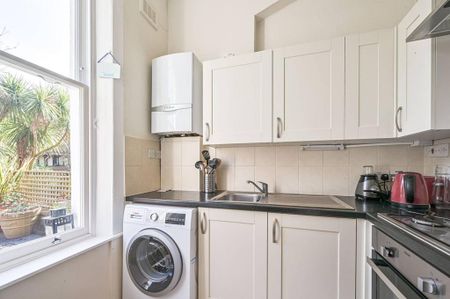 2 bedroom flat to rent - Photo 5