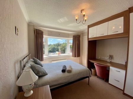 Maryport Road, CARDIFF - Photo 3