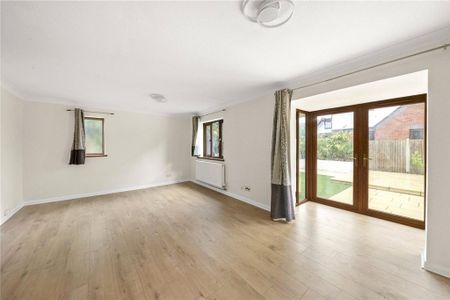 4 bedroom detached house to rent - Photo 3