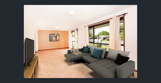 Coastal Living at Its Best – Comfortable Family Home in Prime Maroochydore Location - Photo 1
