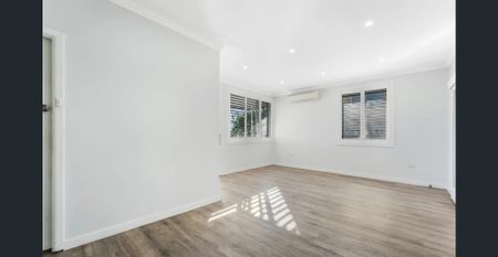 LIVING AT ITS BEST – SPACIOUS FAMILY HOME IN PRIME GREYSTANES LOCATION - Photo 2