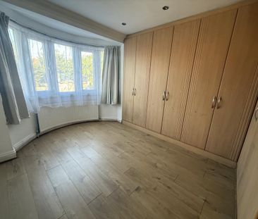 3 bedroom semi-detached house to rent - Photo 5