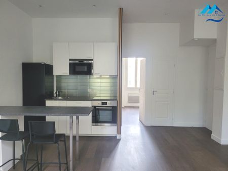 Location Appartement 2 pièces 40m² MARSEILLE 2ème - Photo 4