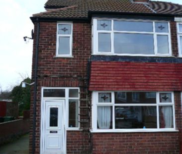 Whernside Avenue, Tang Hall - P1352 - Photo 5