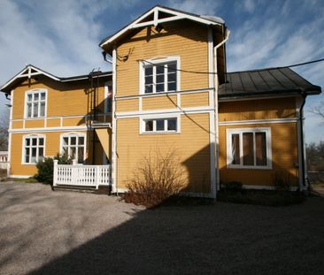 Krylbo: Charmig tvåa en trappa upp naturskönt läge vid Dalälven - Foto 2