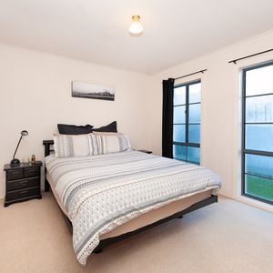 2/4 Campbell Court, East Albury NSW 2640 - Apartment For Rent | Domain - Photo 2