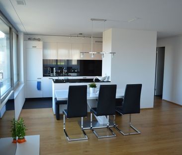 Your new home – modern and not far from Stettbach train station - Foto 2