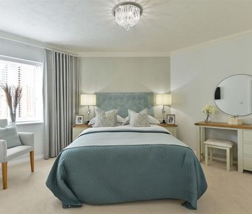 Yates Lodge, Farnborough, Hampshire - Photo 5