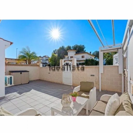 Alquiler de chalet adosado en Calle Río Guadalquivir, 136 - Photo 1