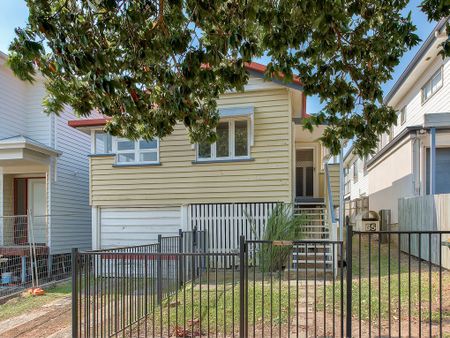 Charming Home with Modern Appeal - Photo 5