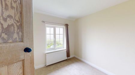 2 bedroom semi-detached house to rent - Photo 4