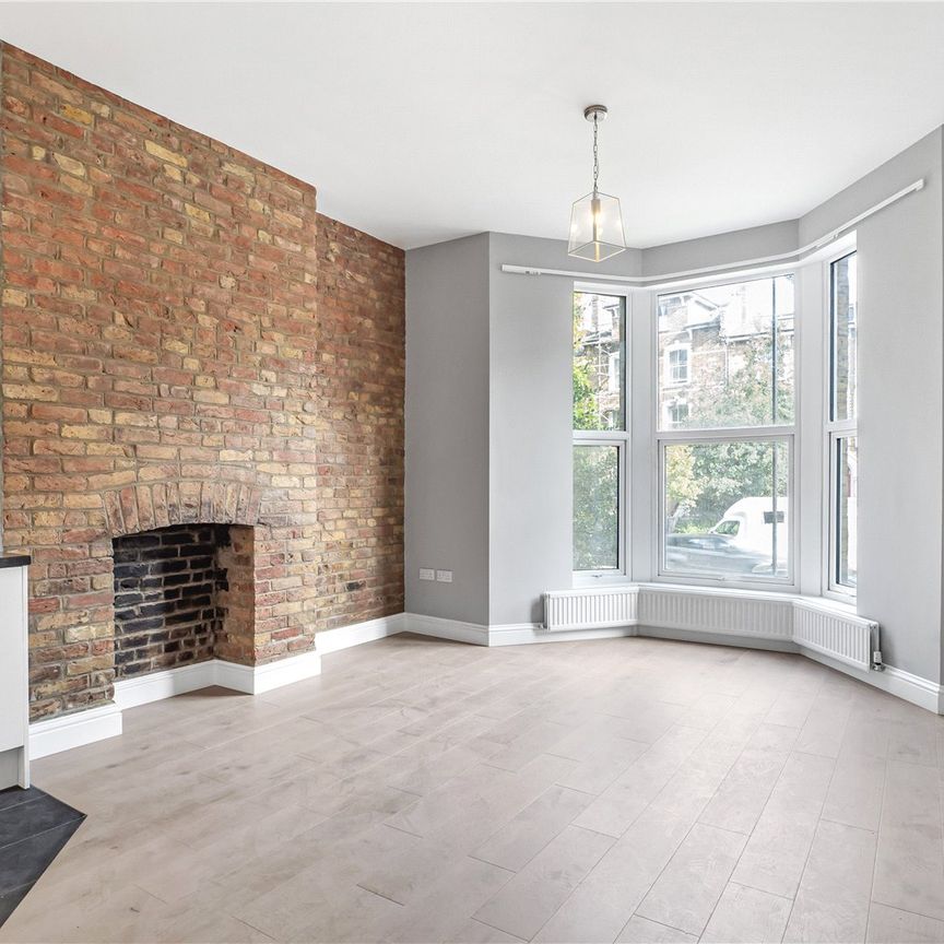 Amhurst Road, Hackney, London, E8 2AW - Photo 1