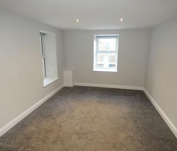 4 bedroom property to rent - Photo 1