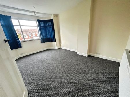 Queen Isabels Avenue, Cheylesmore, Coventry, CV3 - Photo 4
