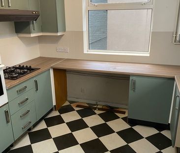 2 Bed Maisonette, Surrey Court, NG3 - Photo 4