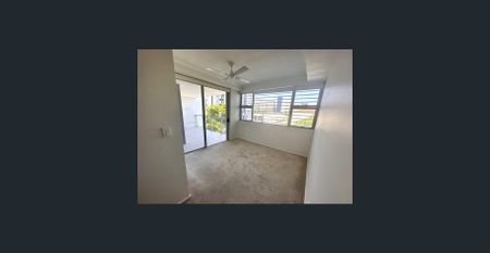 “Southport Broadwater Apartment” - Photo 2