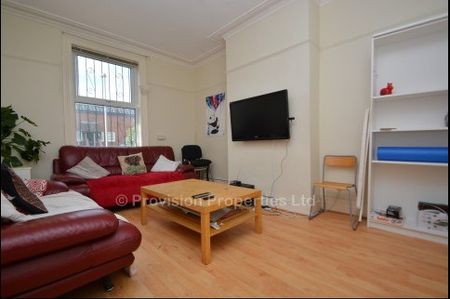 6 Bedroom Student Properties in Hyde Park - Photo 4