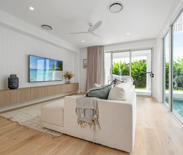 Embrace Luxury Beachside Living in Warana: Brand-New 3BR + Study Ho... - Photo 1
