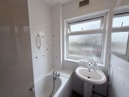 3 bedroom maisonette to rent - Photo 5