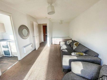 The Sanderlings, Ryhope, Sunderland, Tyne and Wear, SR2 0NU - Photo 3