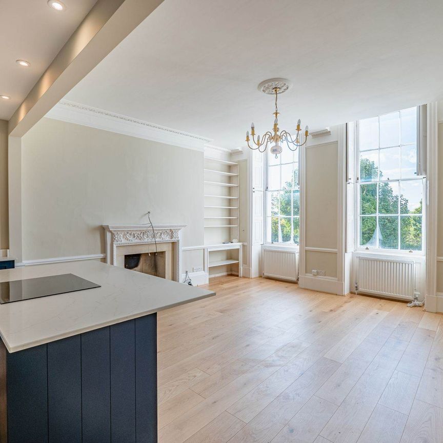 Cavendish Crescent - Photo 1