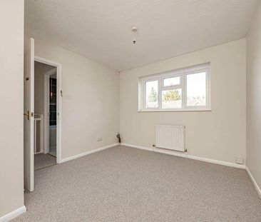 Chiltern Court , Widmore Road, UB8 - Photo 2