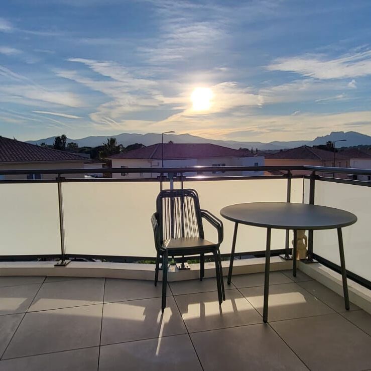 LOCATION -T2 de 50 m2 avec grande terrasse -Puget sur Argens, - Photo 1