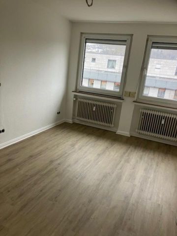 Siegen Zentrum - 3ZKB Erstbezug nach Komplettrenovierung - Photo 2