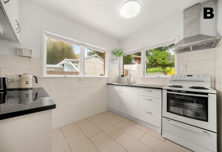 Two 2-Bedroom Attached Units in Glenfield, Auckland - Photo 3