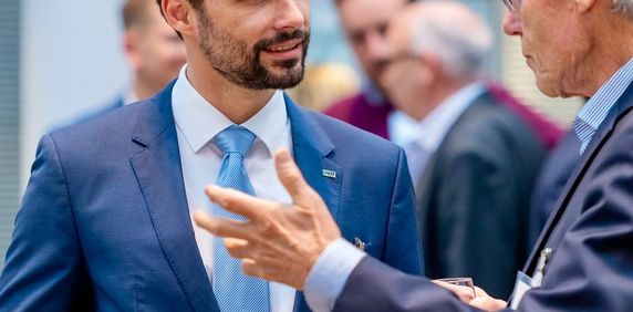 Doktorand sucht eigene Wohnung - ab 35 qm/bis 1.000 € - Photo 2