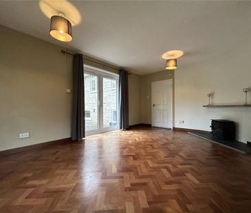 4 bedroom detached house to rent - Photo 3