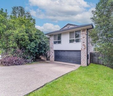 Fantastic space inside and out with fresh paint and new floors - Photo 4