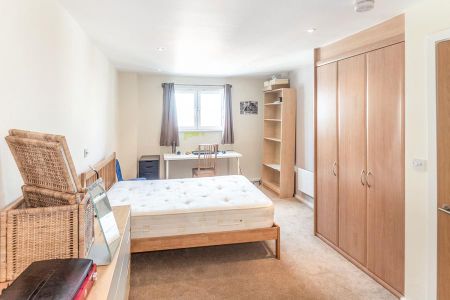 2 bedroom apartment to rent Livery Street, Leamington Spa, CV32 - Photo 2