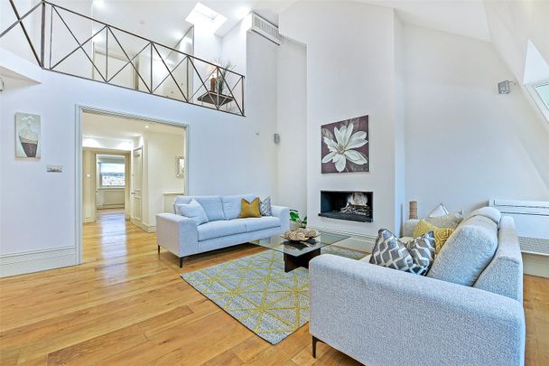 Stunning Duplex Apartment in Knightsbridge - Photo 1