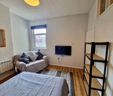 1 bedroom apartment to rent - Photo 2