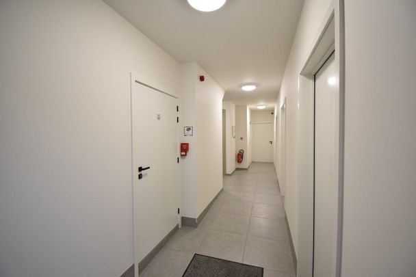 Recent appartement + autostaanplaats gelegen centrum Maldegem - Residentie Martha - Photo 1