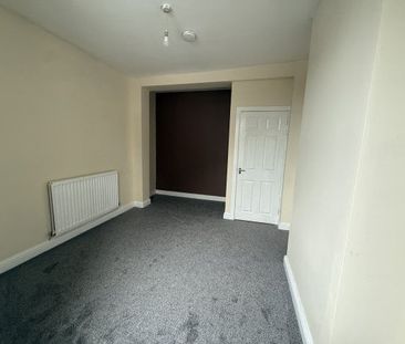 Folly Lane, Warrington WA5 0ND - Photo 3