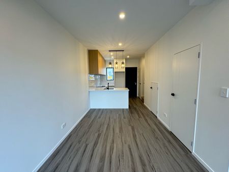 Kiato Lane - Brand New Home in the heart of Flat Bush - Photo 3